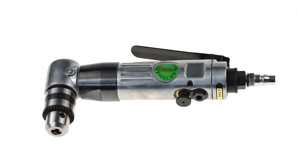 각도 그라인더가 샌더보다 낫습니까?